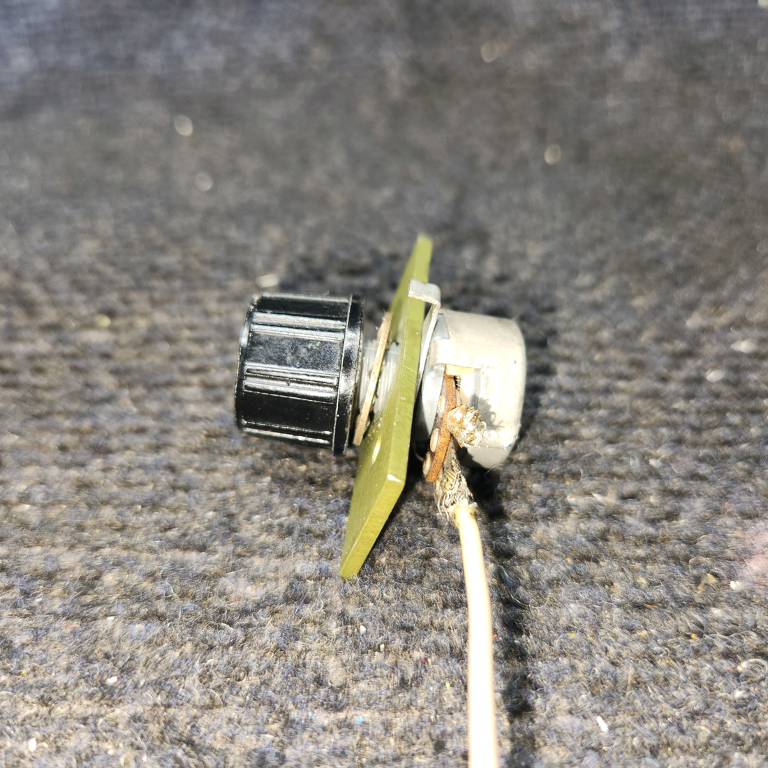 Used aircraft parts for sale, 456-732 Piper PA28-161 Potentiometer Switch Assembly