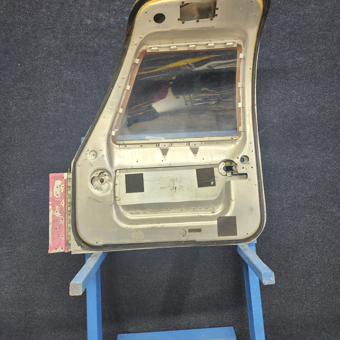 Used aircraft parts for sale, 310225-501 Mooney M20K CABIN DOOR FRAME STRUCTURE WITH HINGE