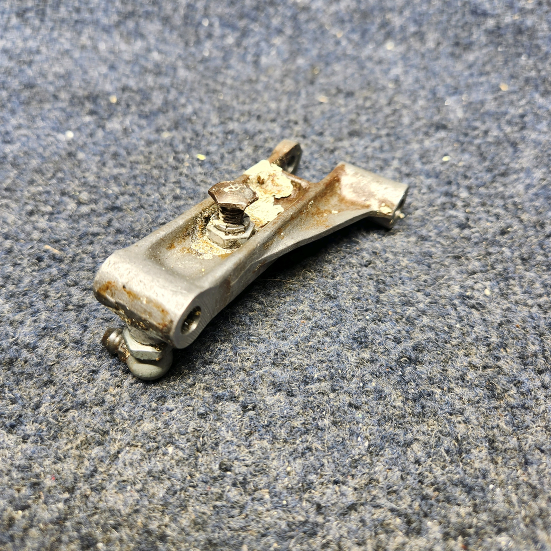 Used aircraft parts for sale, 35-825173 BEECHCRAFT F35 NOSE WHEEL STEERING LINK ASSY