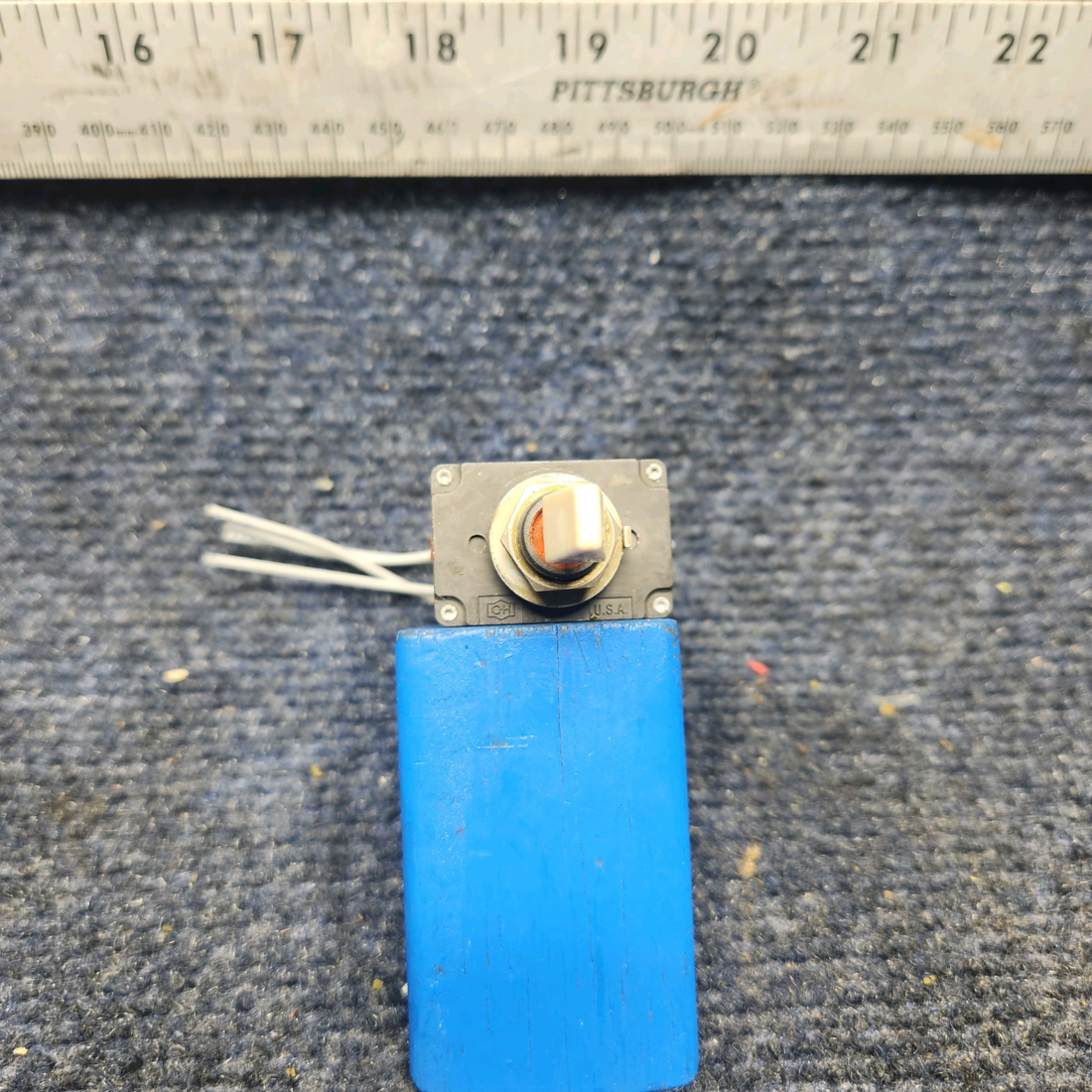 Used aircraft parts for sale, 8906K3149 Mooney M20K CUTLER HAMMER TOGGLE FLAP SWITCH