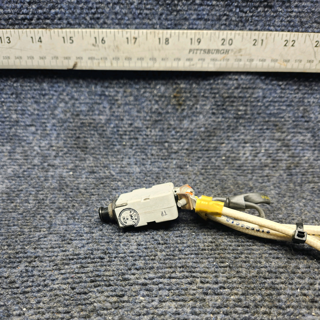 Used aircraft parts for sale, 700-001-50 MOONEY M20J PUSH CIRCUIT BREAKER (50 AMP)