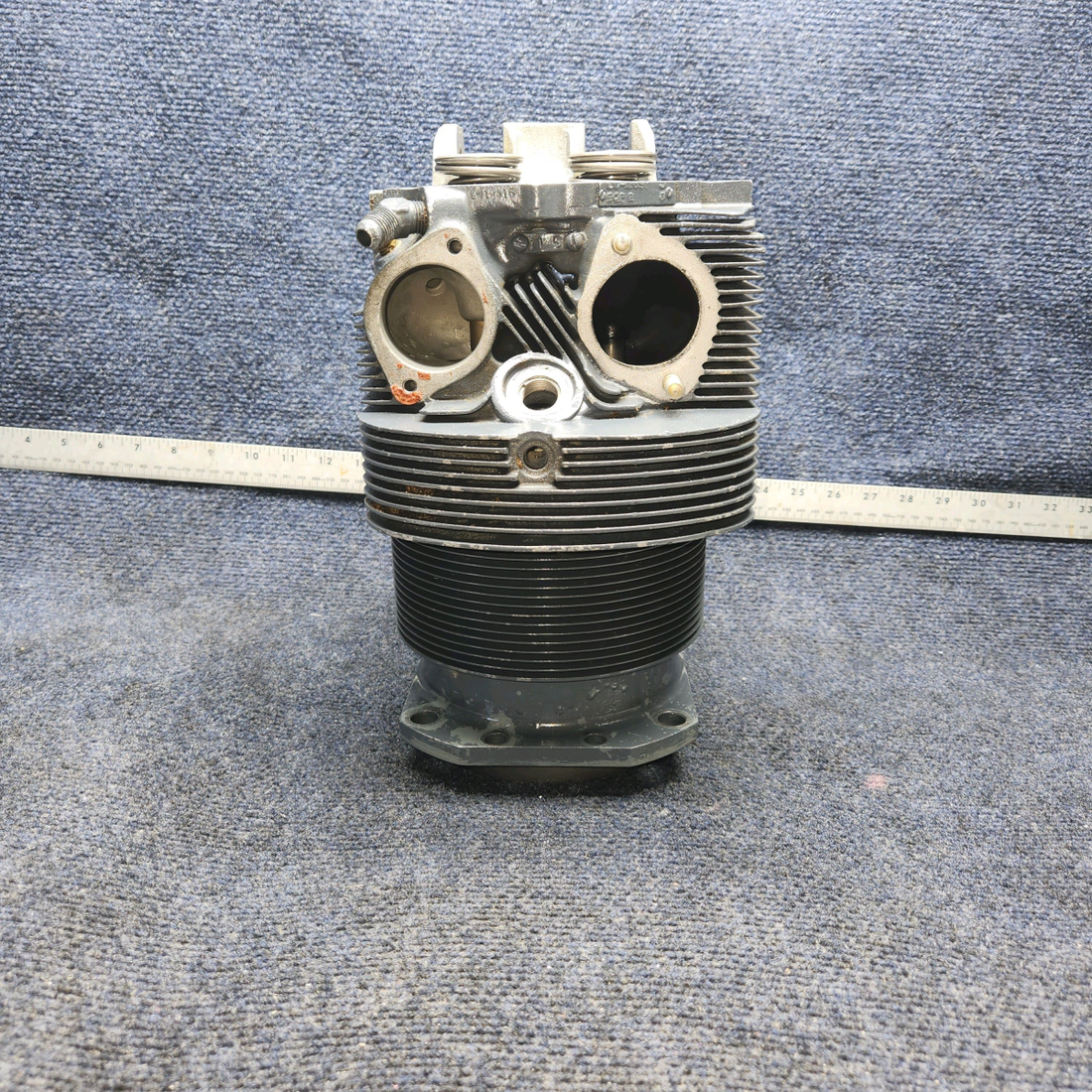 Used aircraft parts for sale, LW12416 Lycoming CESSNA 172K CYLINDER WIDE DECK USED IN O-320 SERIES CHROME -10 HRS ONLY