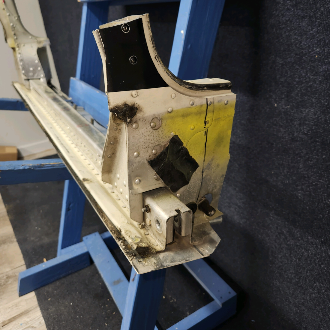 Used aircraft parts for sale, 0511162-5 CESSNA 172K FUSELAGE CENTER SECTION FWD SPAR