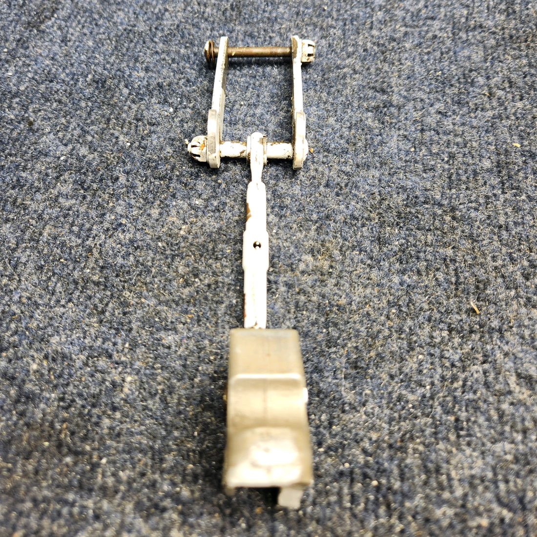 Used aircraft parts for sale, 67031-002 Piper PA32RT-300 LH GEAR RETRACTION FITTING / AND HOOK