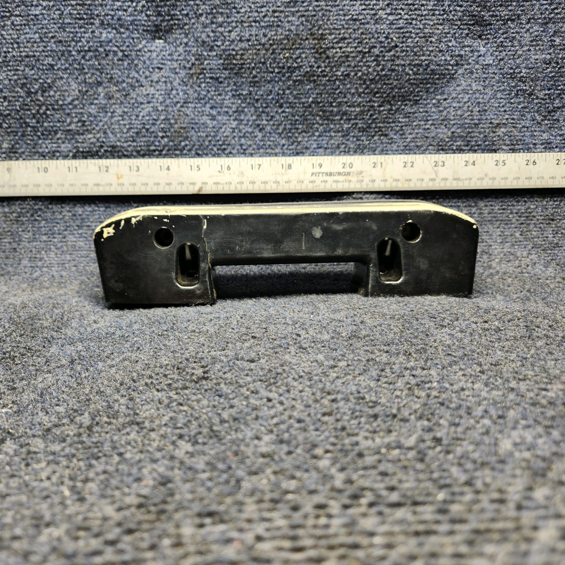 Used aircraft parts for sale, 1414082-20 CESSNA 172K ARMREST ASSEMBLY RH OR LH