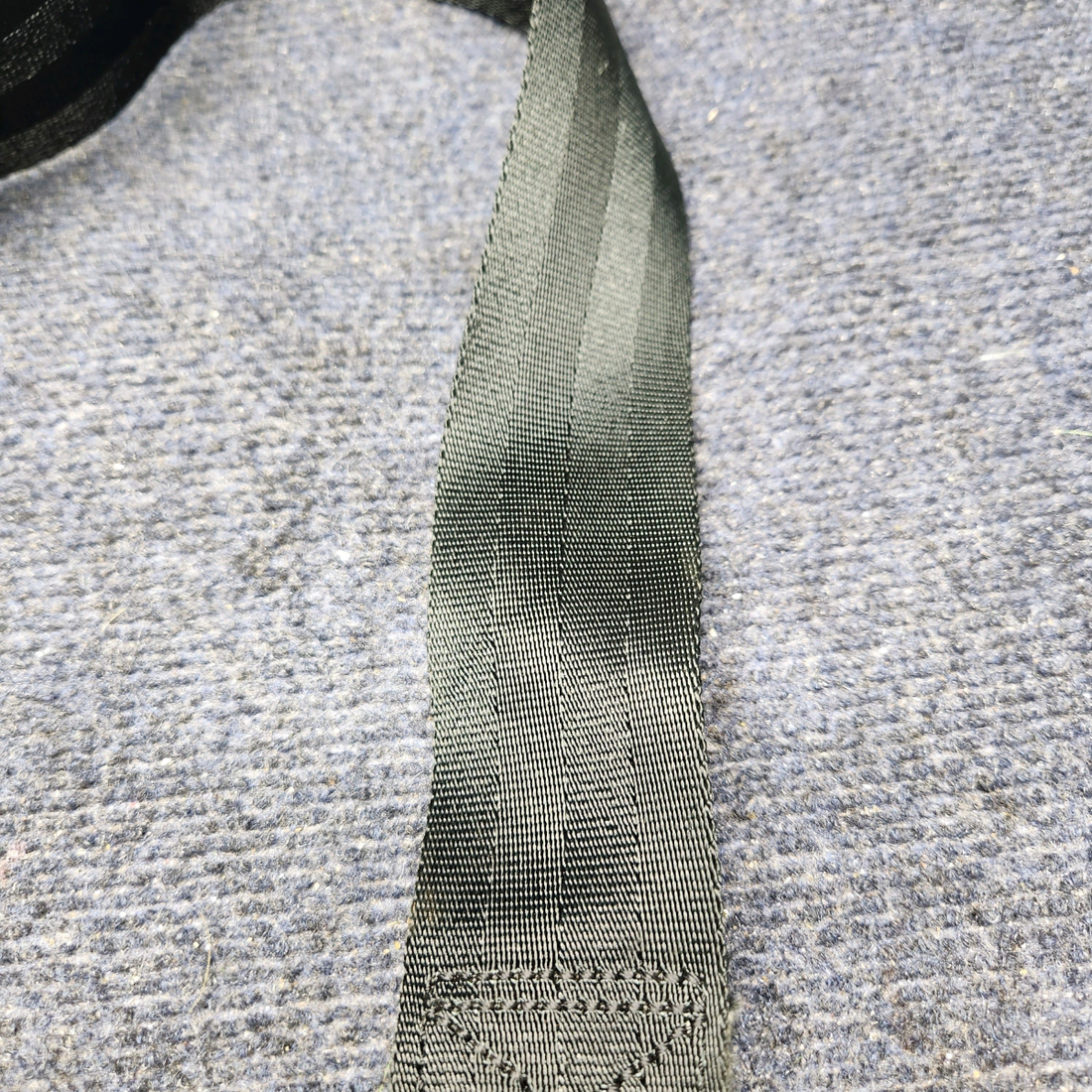 Used aircraft parts for sale, FDC-5900-150-2 Davis Aircraft Products Mooney M20J SEATBELT MOONEY REAR SEAT (BLACK)