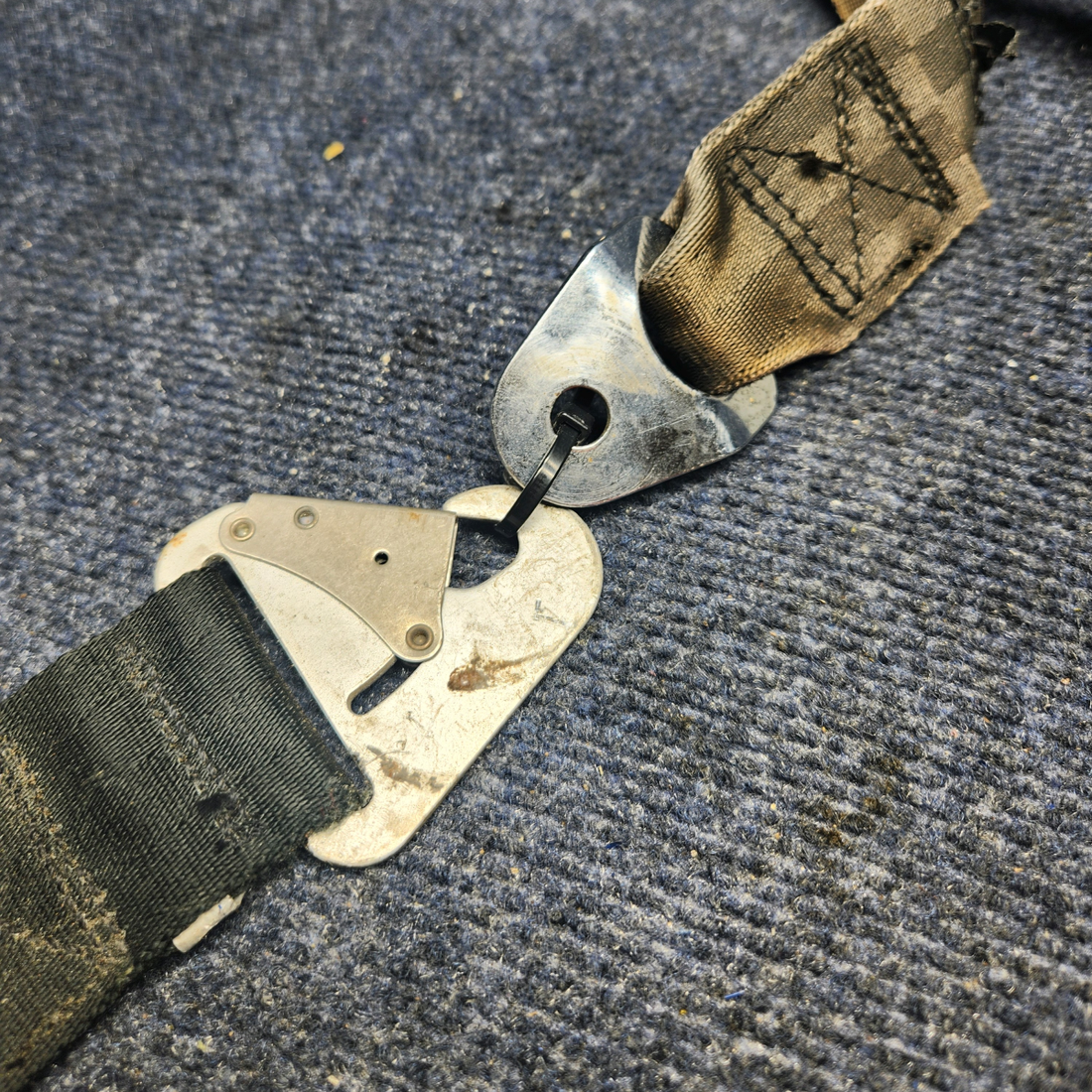 Used aircraft parts for sale, FDC-5900-160-3 Mooney M20K DAVIS AIRCRAFT PRODUCTS SEATBELT W SHOULDER STRAP-FDC-7275-8-1