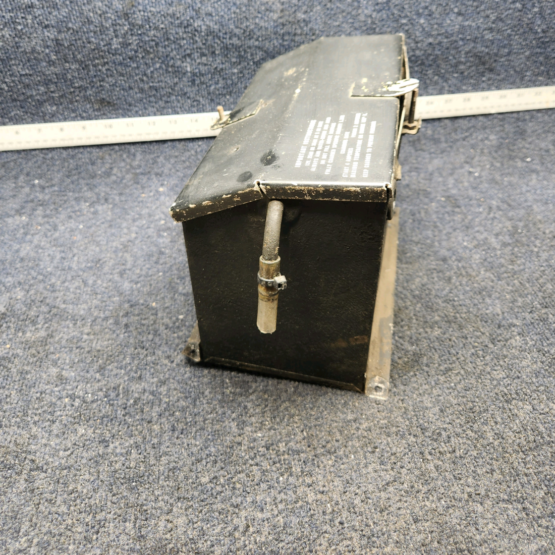 Used aircraft parts for sale, 63888-000 & 53977-000 PIPER PA28-140 BATTERY BOX WITH LID