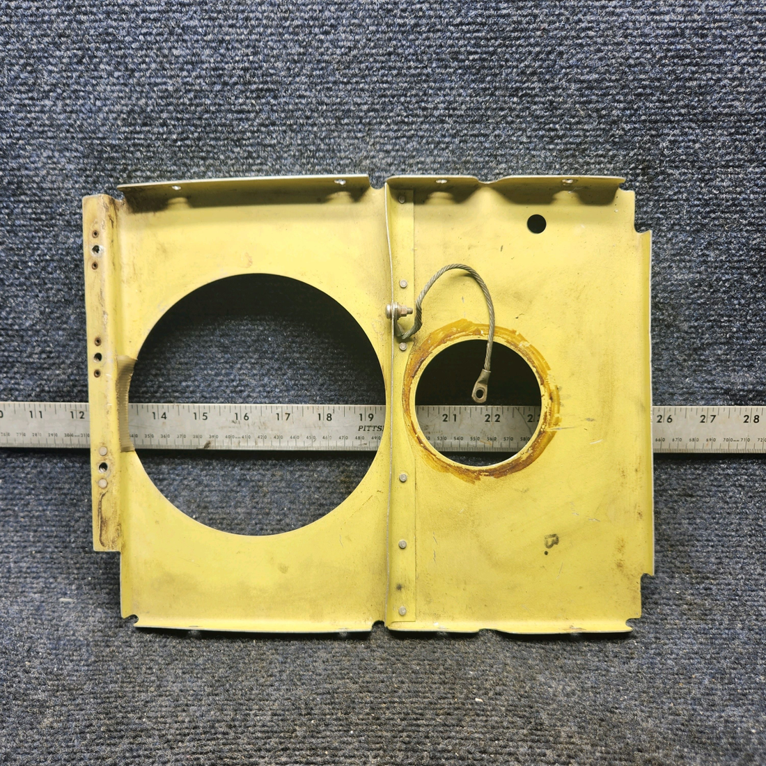 Used aircraft parts for sale, 000-110155-5 Beechcraft F33A FUEL CELL LINER SUPPORT