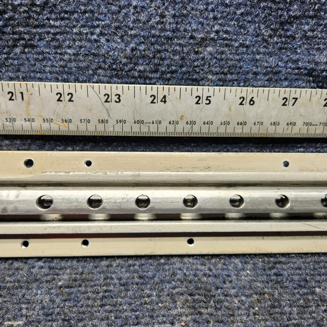 Used aircraft parts for sale, 0511240-10 CESSNA 172K INBOARD SEAT RAIL RH