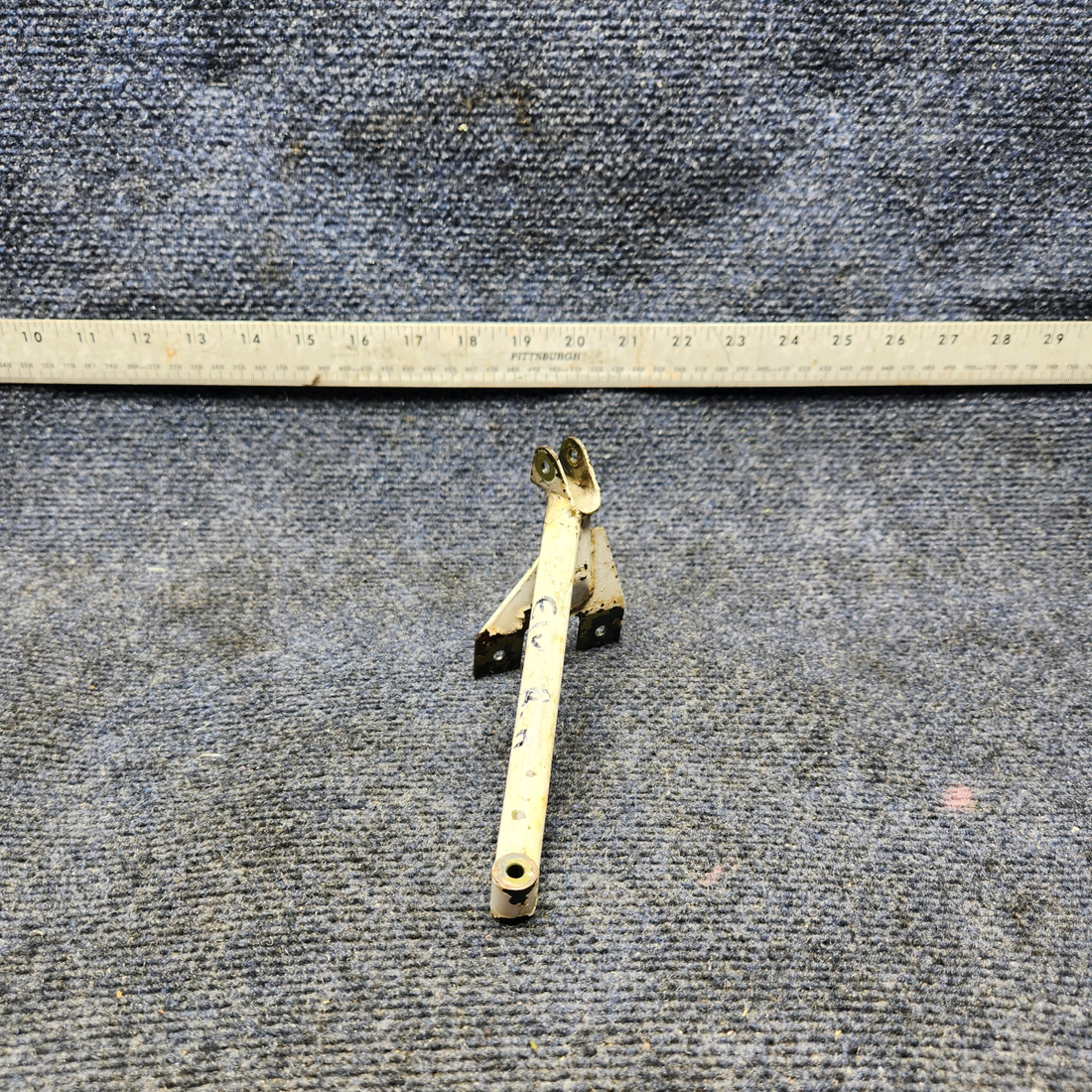 Used aircraft parts for sale, 710029-002 Mooney M20J ELEVATOR HORN RH