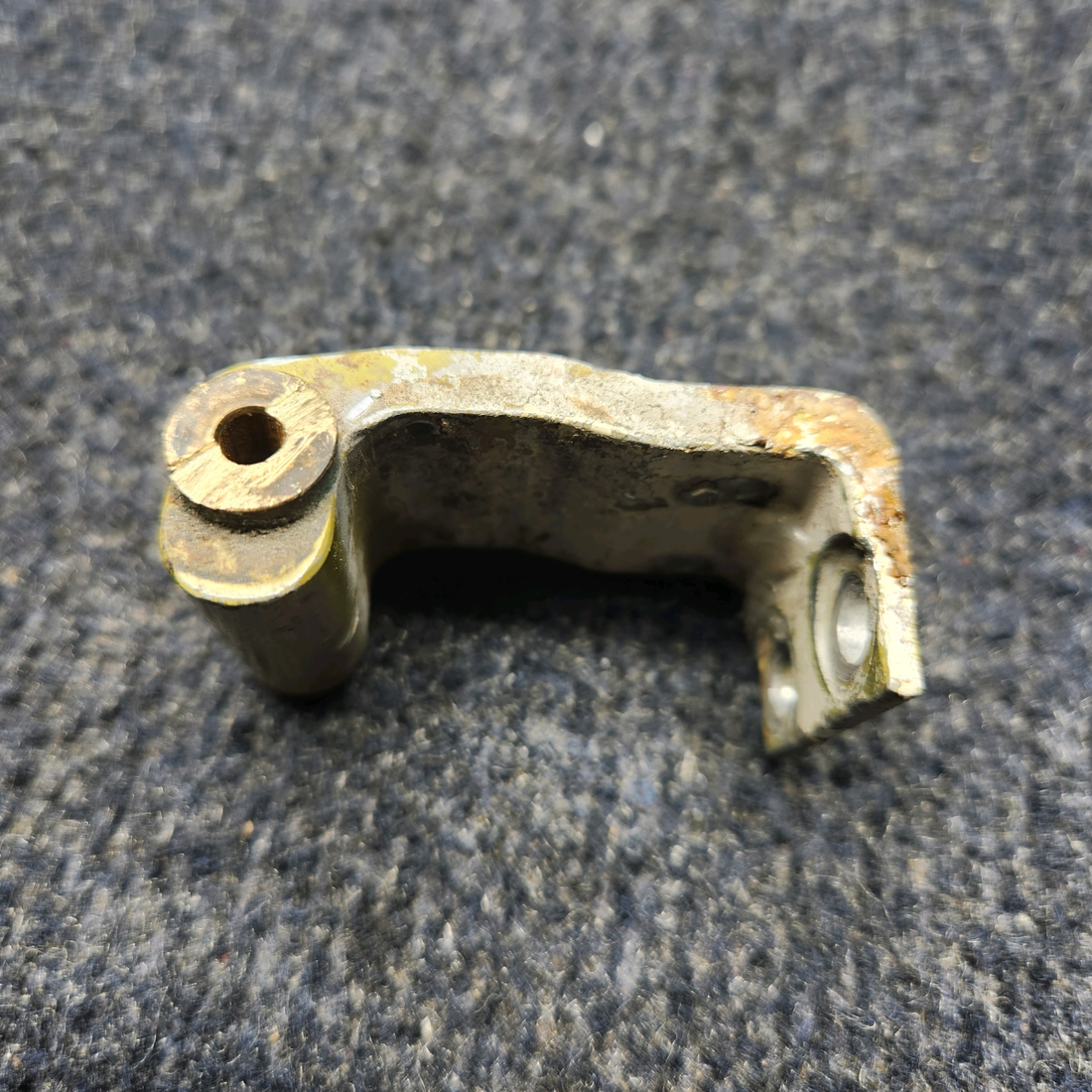 Used aircraft parts for sale, 35-400018-8 BEECHCRAFT F35 CABIN DOOR HINGE ASSEMBLY UPPER