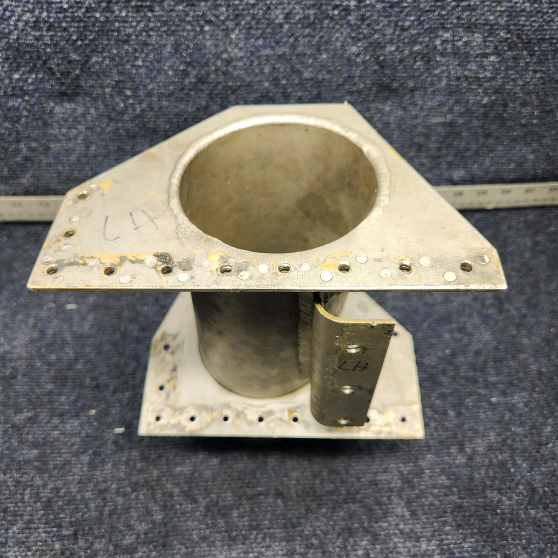 Used aircraft parts for sale, 169-110000-461 Beechcraft C23 SUNDOWNER MAIN LANDING GEAR SUPPORT