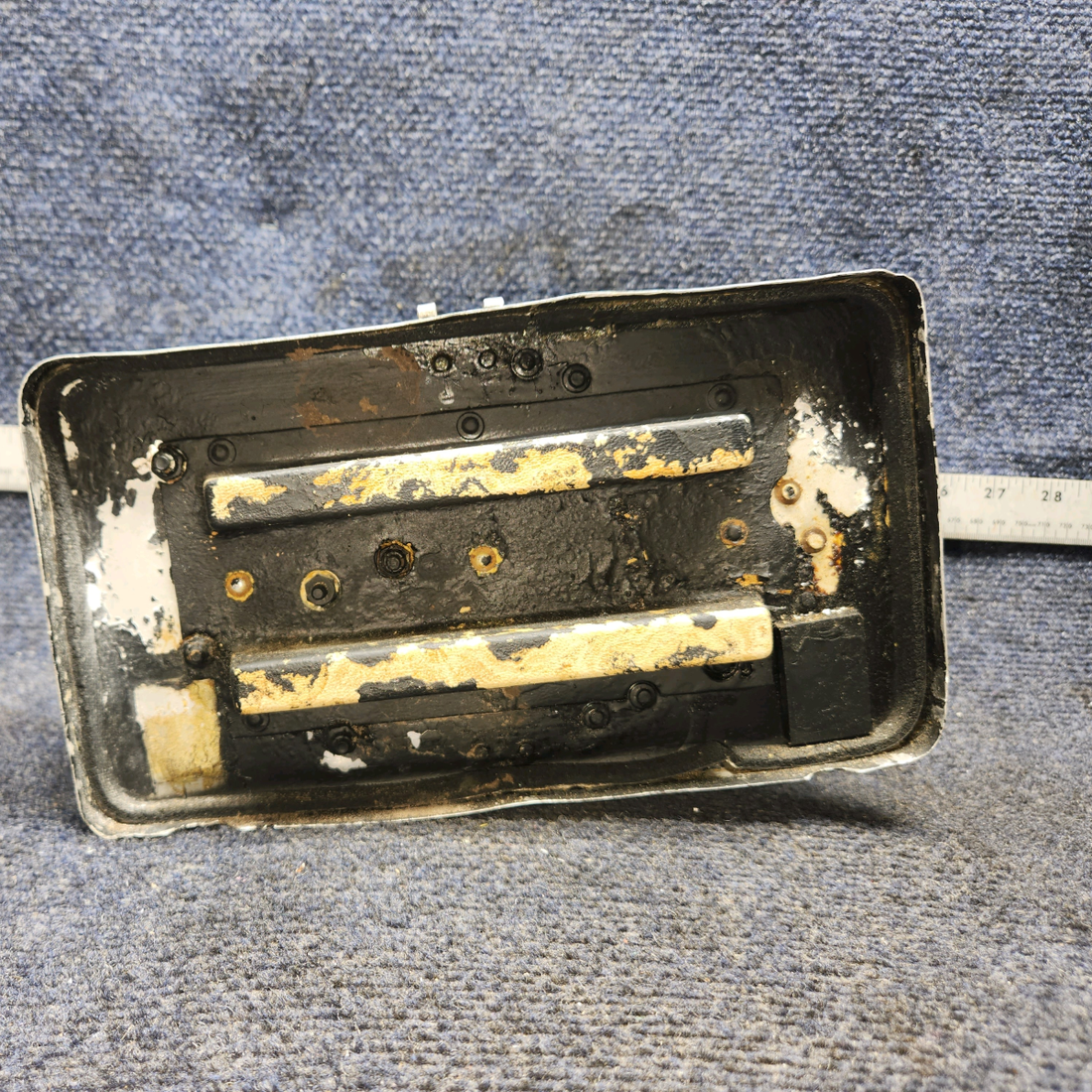 Used aircraft parts for sale, 800178-501 Mooney M20J BATTERY BOX LID