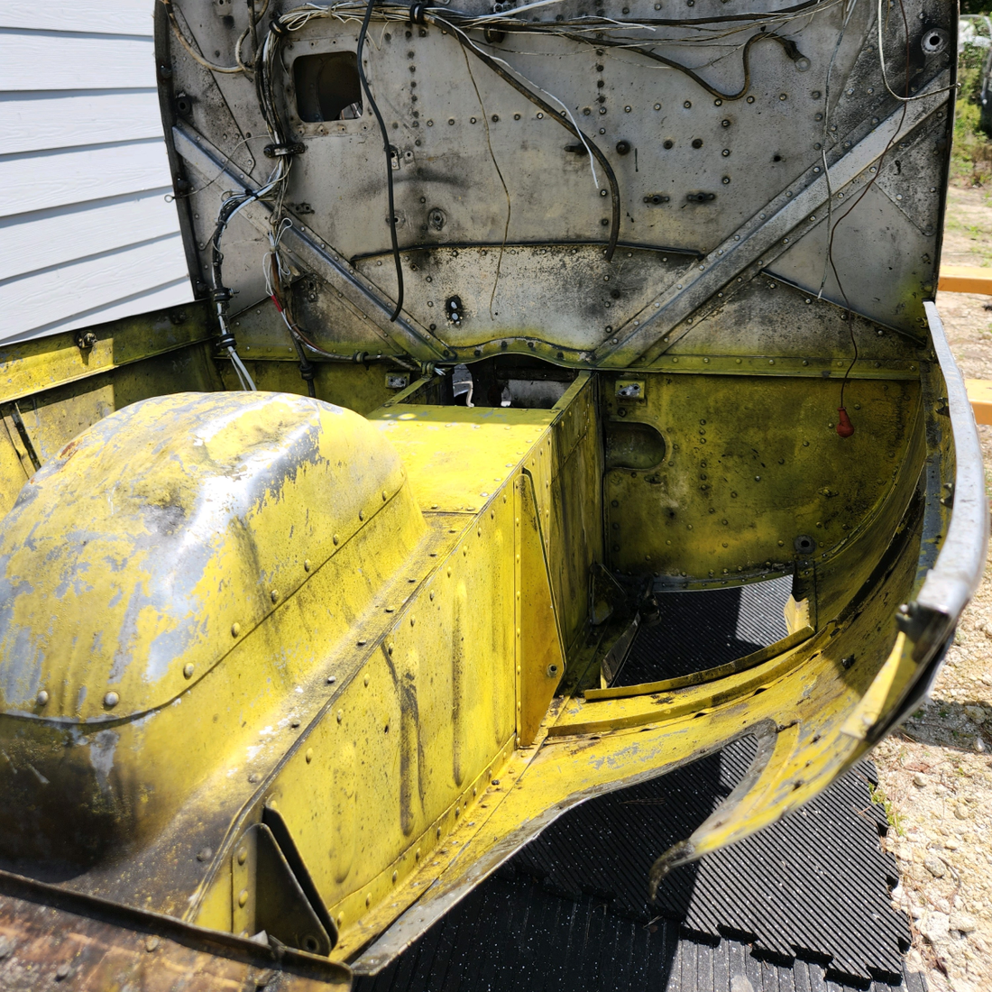 Used aircraft parts for sale, FUSSELAGE CESSNA C172RG CESSNA 172RG FUSSELAGE DATA PLATE/LOOK BOOK BELLY LAND/MLG BRACKET.