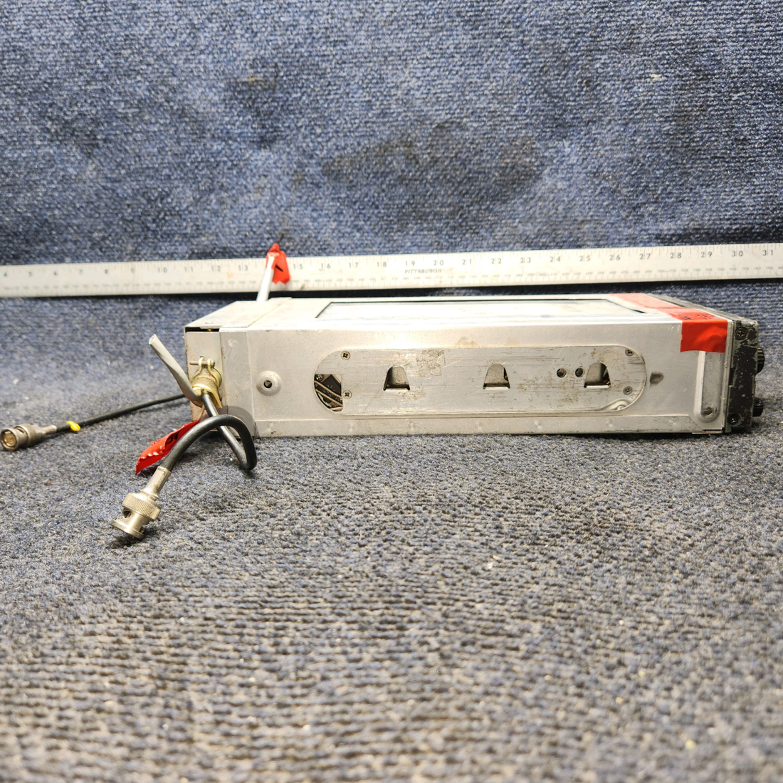 Used aircraft parts for sale, 069-1020-00 King KX-170B Piper PA28-161 Nav-Com with Tray - 14 Volts