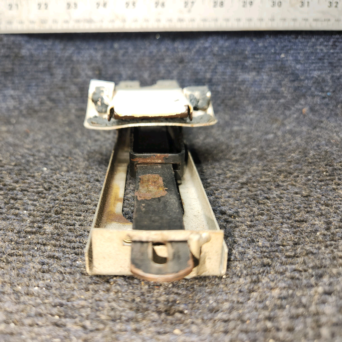 Used aircraft parts for sale, 68188-000 Piper Pa-28 Door Latch Assy