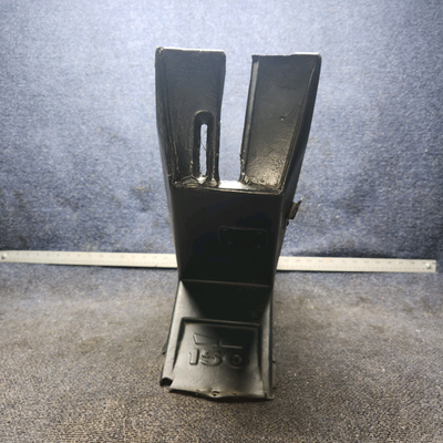 Used aircraft parts for sale, 0411004-1 cessna 150G Center Console Cover