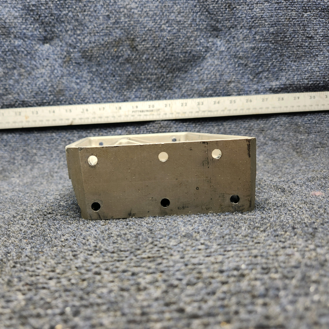 Used aircraft parts for sale, 0541122-2 CESSNA 172K MAIN GEAR SUPPORT INBOARD RH