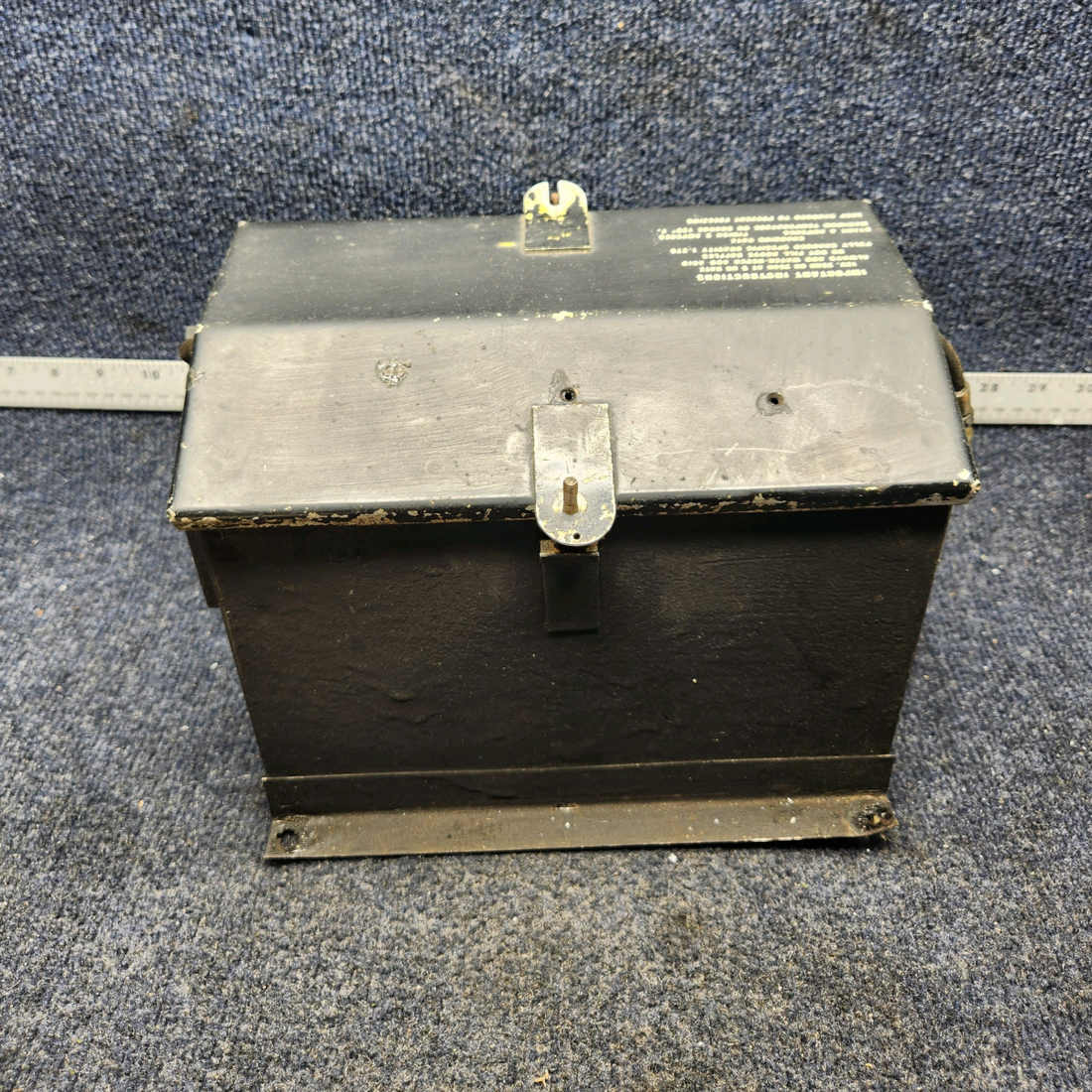 Used aircraft parts for sale, 63888-000 & 53977-000 PIPER PA28-140 BATTERY BOX WITH LID