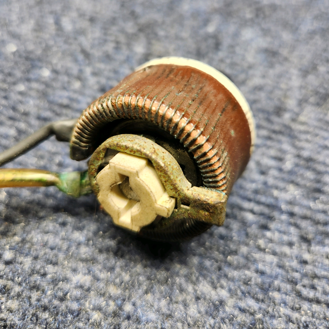 Used aircraft parts for sale, 1D1-763 Beechcraft C23 SUNDOWNER RHEOSTAT OVERHEAD LIGHT DIMMING 160 OHM "PRICE PER EACH"