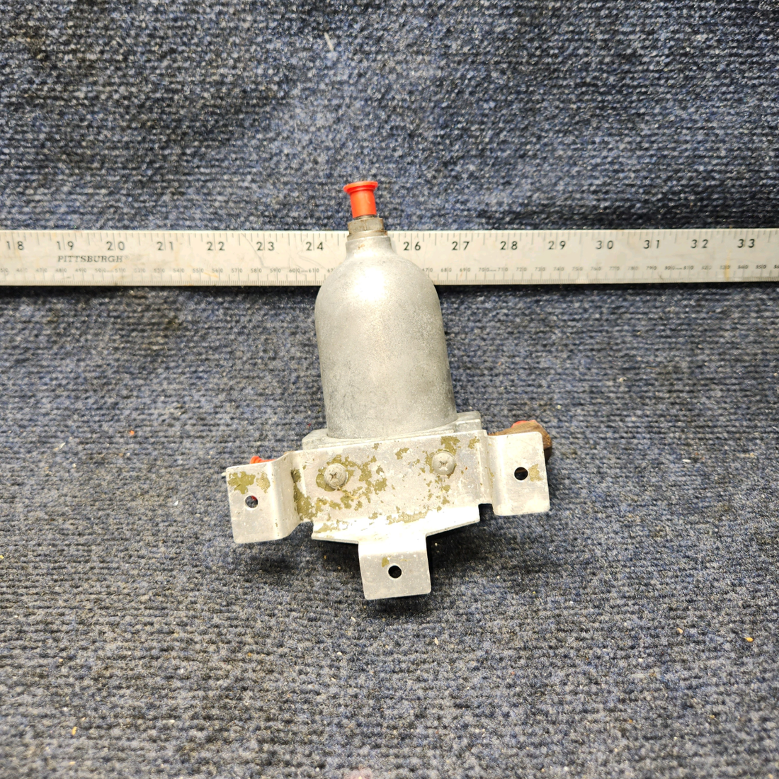 Used aircraft parts for sale, 0756005-10 Cessna 172RG Fuel Strainer Assy