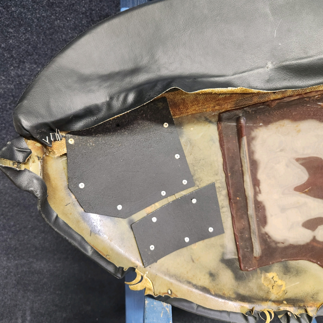 Used aircraft parts for sale, 169-534089-3 Beechcraft C23 SUNDOWNER GLARESHIELD ASSEMBLY