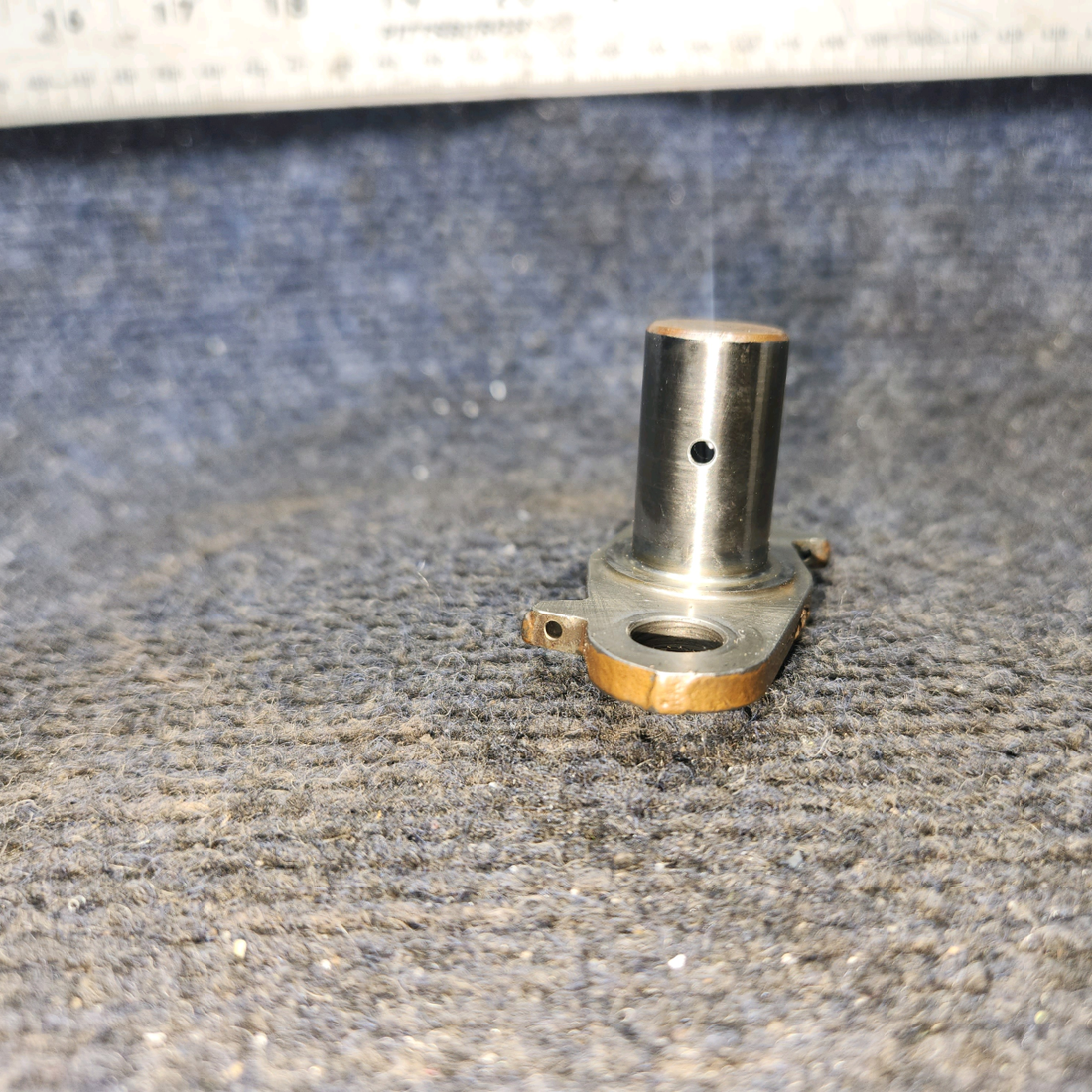 Used aircraft parts for sale, LW-13796 Lycoming O-320 Piper PA28-161 Crankshaft Idler Gear Shaft