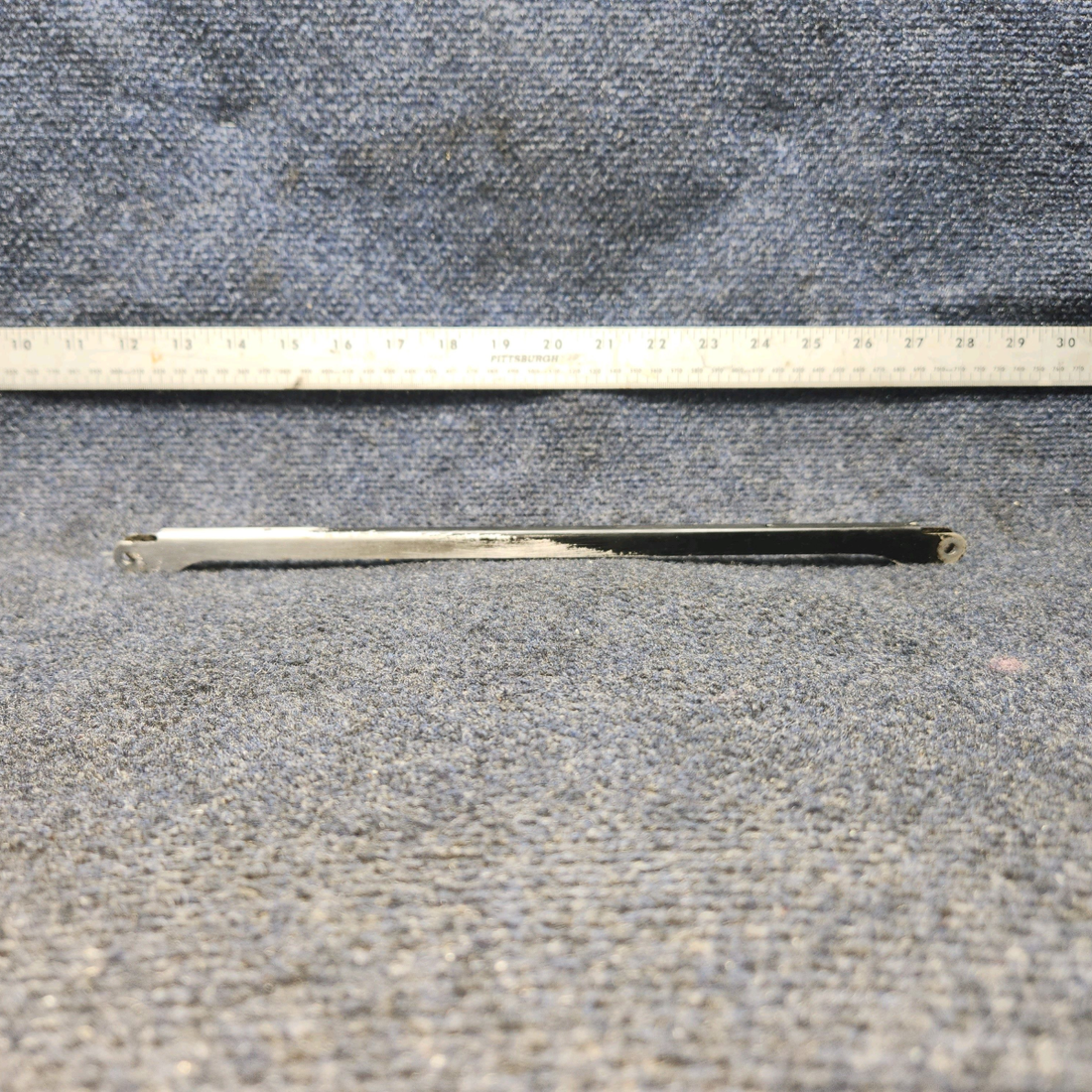 Used aircraft parts for sale, 2432003-1 CESSNA 172K ELEVATOR PUSH PULL CHANNEL