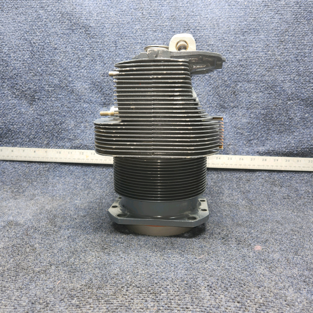 Used aircraft parts for sale, LW12416 Lycoming CESSNA 172K CYLINDER WIDE DECK USED IN O-320 SERIES CHROME -10 HRS  ONLY