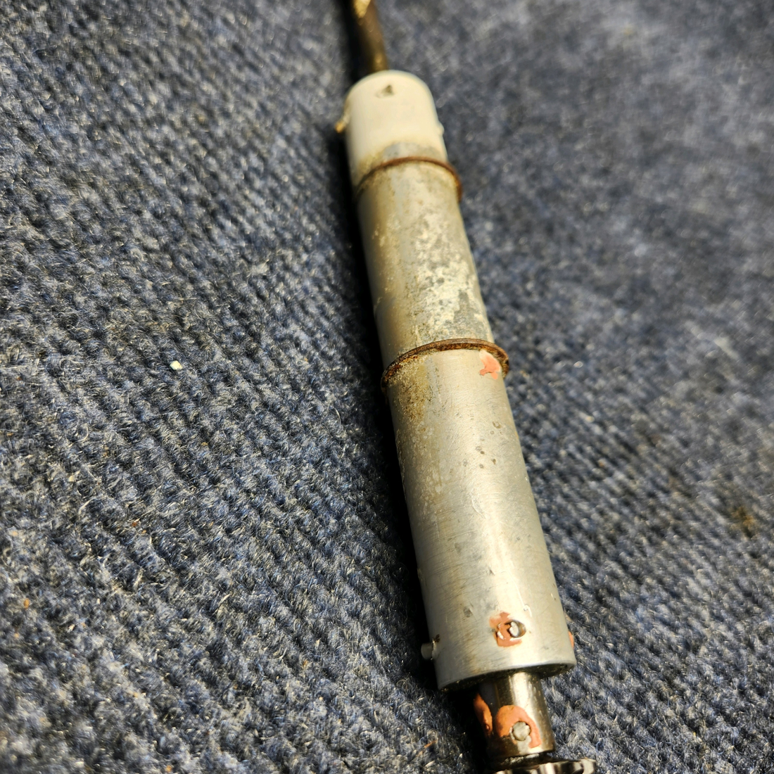 Used aircraft parts for sale, 1260074-1 Cessna CESSNA C172RG ELEVATOR TRIM TAB ACTUATOR