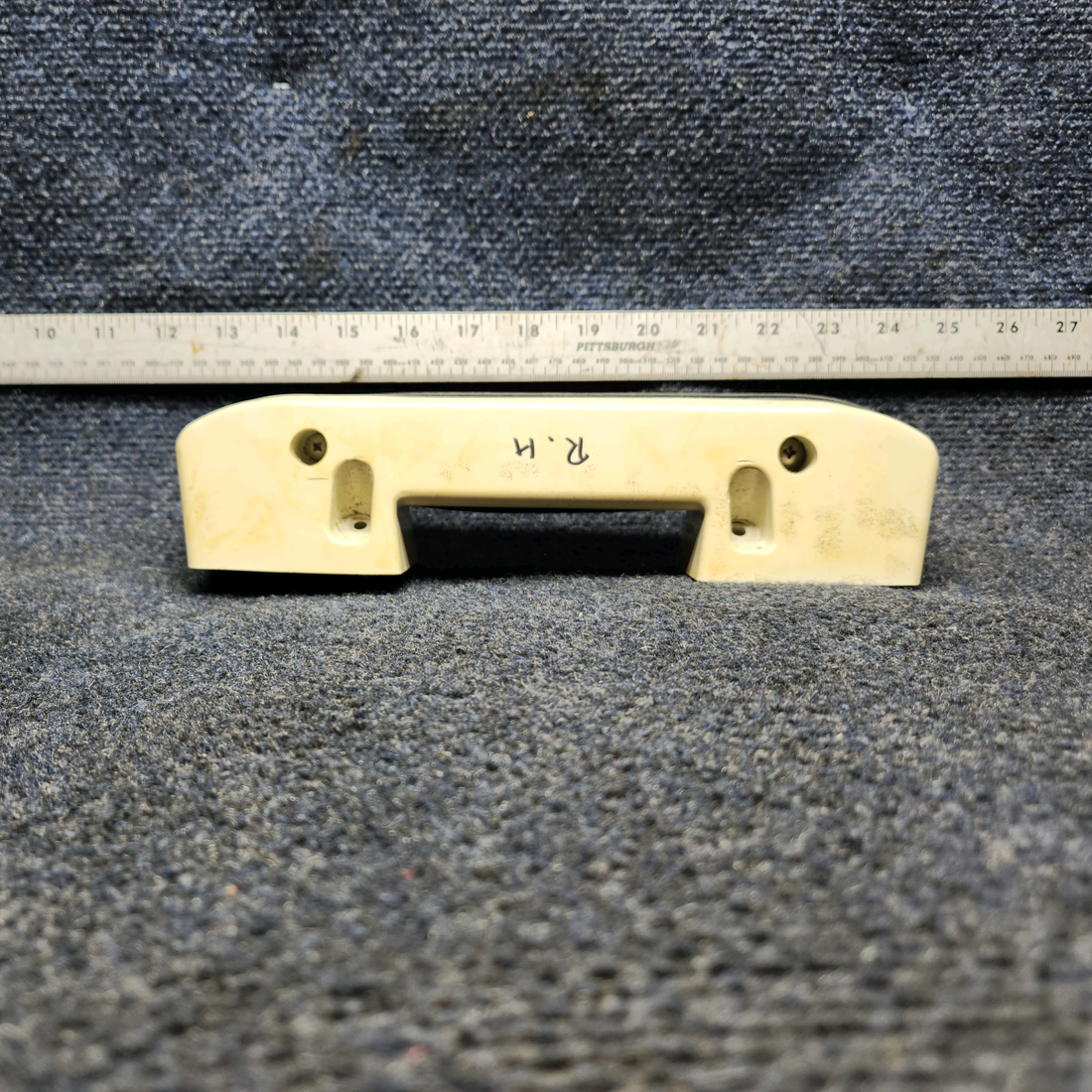 Used aircraft parts for sale, 1414082-20 CESSNA 172K ARMREST ASSEMBLY RH OR LH