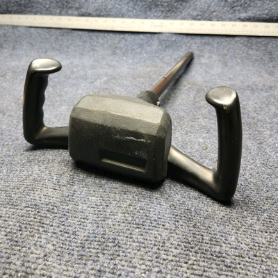 Used aircraft parts for sale, 0513260-4 CESSNA C172RG CO-PILOT CONTROL YOKE