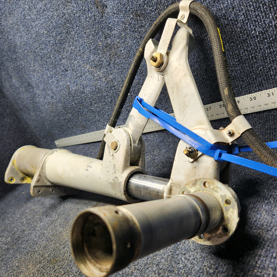Used aircraft parts for sale, 35644-902 PIPER PA28-140 MAIN LANDING GEAR ASSEMBLY LH