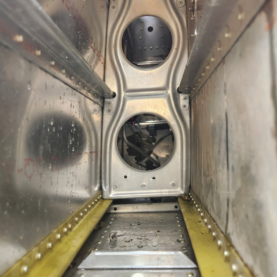 Used aircraft parts for sale, 96-110005-609 BEECHCRAFT 95-55B LH WING ASSY-"SEE PHOTOS FOR DETAIL" - SOLD COMPLETE OR PARTS OF WING.