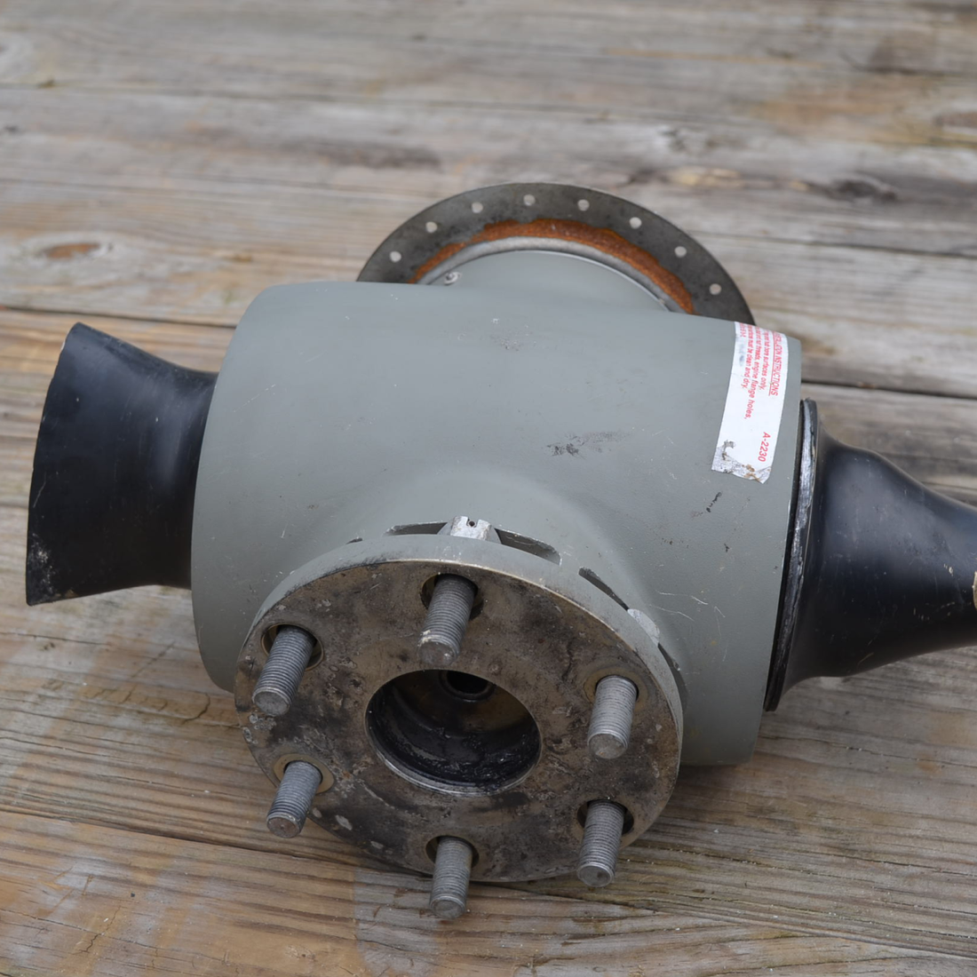 Used aircraft parts for sale, B2D34C214-B Cessna 172RG MCCAULEY - 2 BLADE PROPELLER (HUB PARTS ONLY SEE DETAILS)