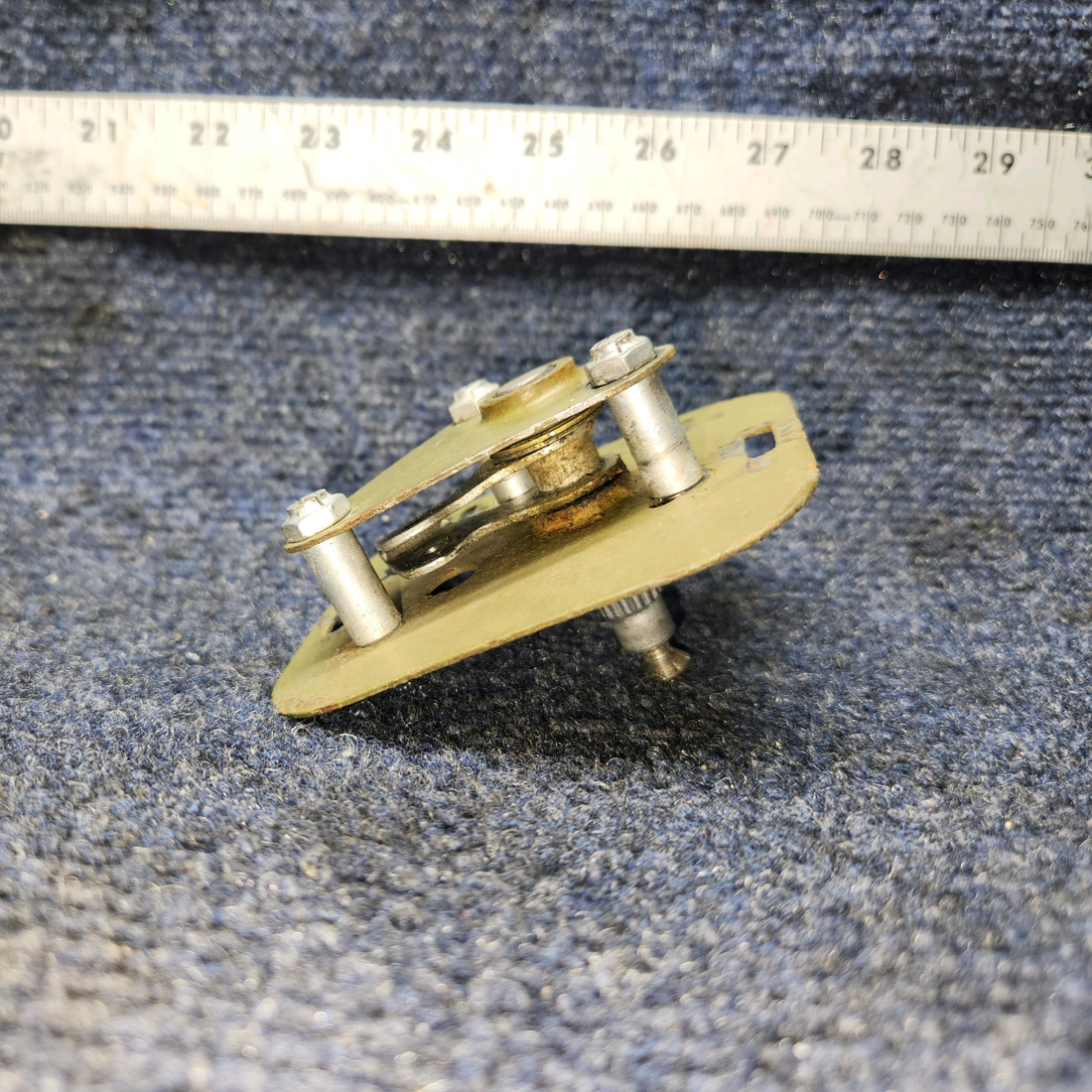 Used aircraft parts for sale, 1217046-11 Cessna 172RG PLATE ASSEMBLY BASE L/H