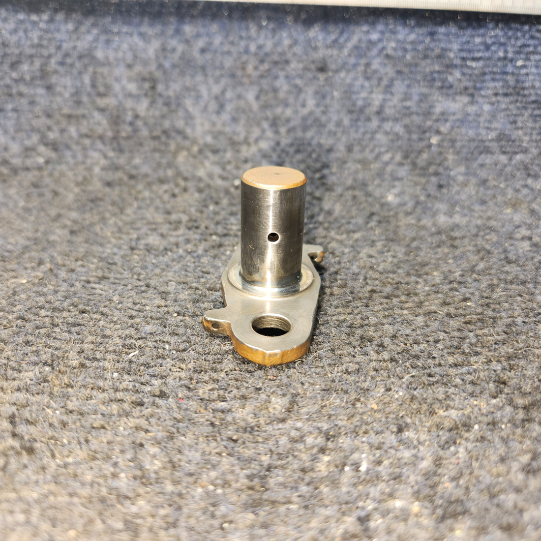 Used aircraft parts for sale, LW-13796 Lycoming O-320 Piper PA28-161 Crankshaft Idler Gear Shaft