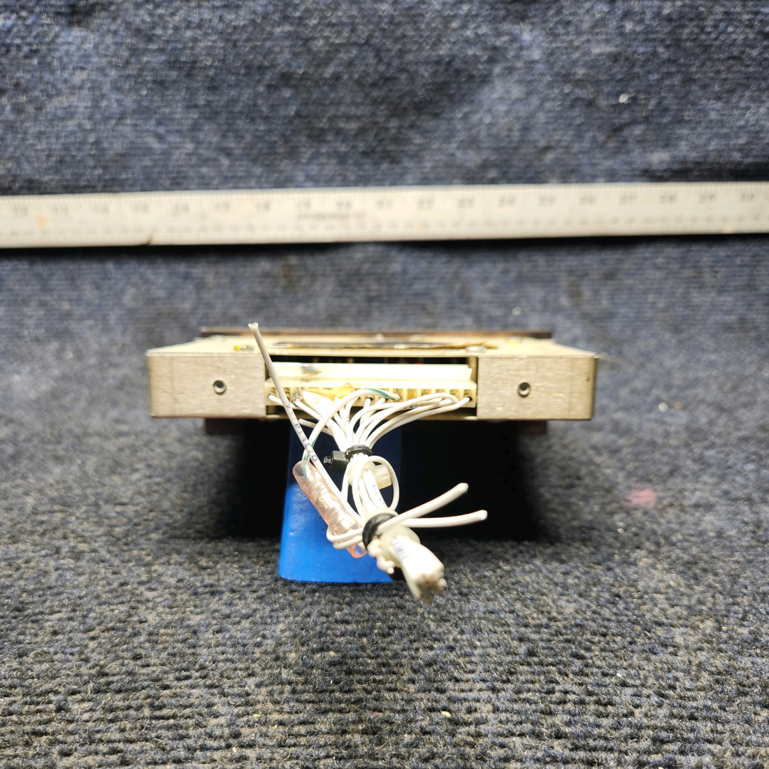 Used aircraft parts for sale, 500D0024-001 International Avionics A8-1000 MOONEY M20J - Year 1978 ANNUNCIATOR (14V)