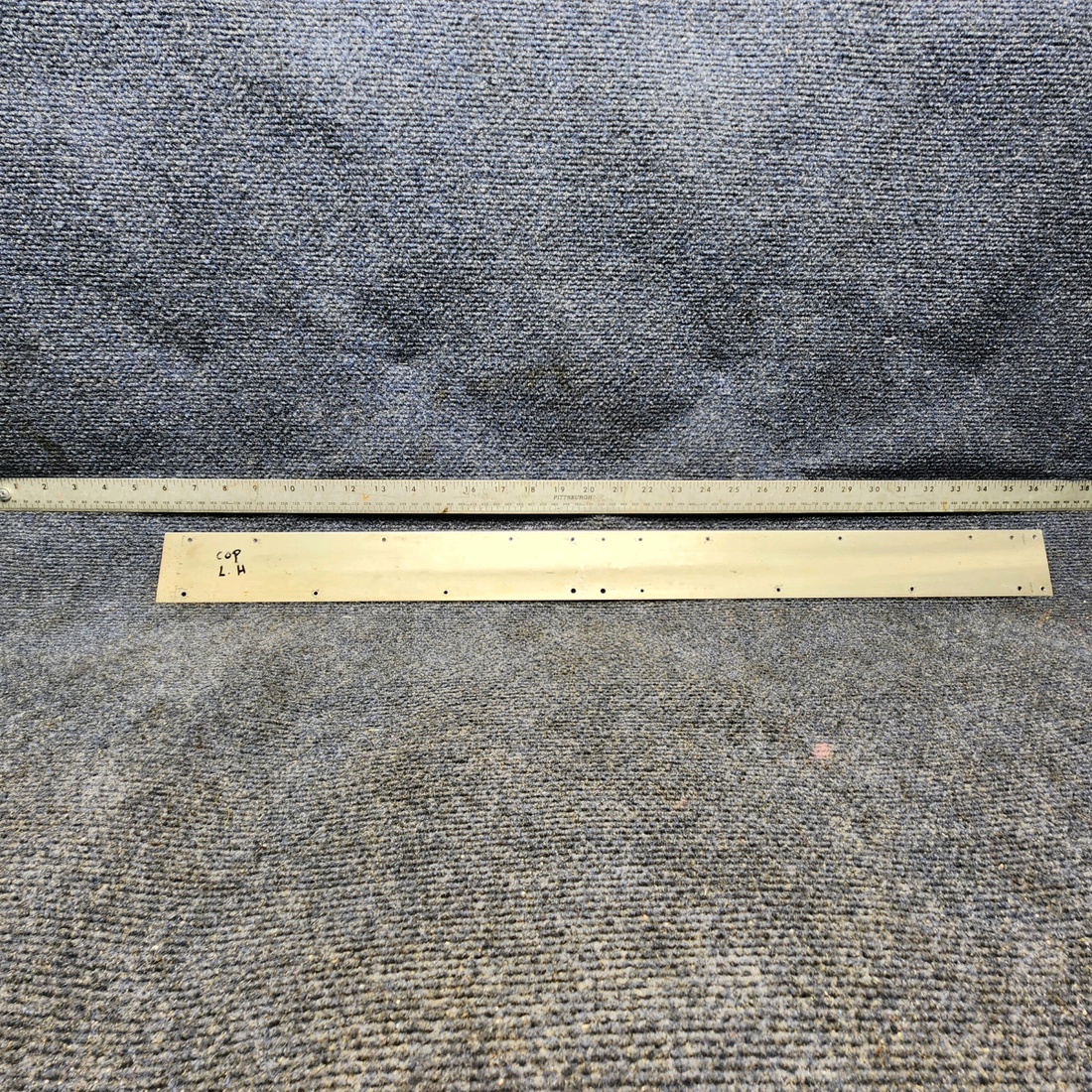 Used aircraft parts for sale, 0511240-10 CESSNA 172K INBOARD SEAT RAIL RH