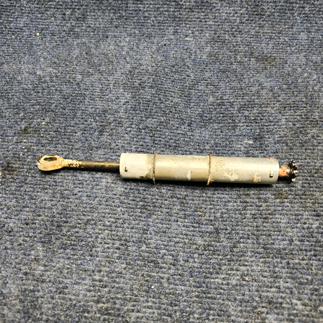Used aircraft parts for sale, 1260074-1 Cessna CESSNA C172RG ELEVATOR TRIM TAB ACTUATOR