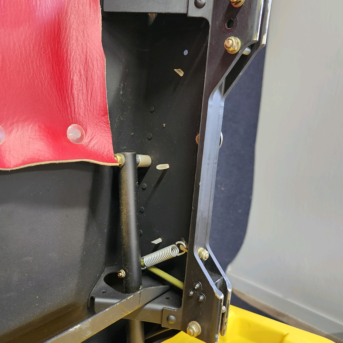 Used aircraft parts for sale, 140153-509 Mooney M20J M20J PILOT OR CO-PILOT SEAT