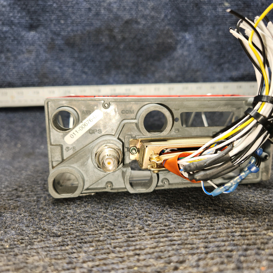 Used aircraft parts for sale, 011-01057-40 Garmin GNS 400W Piper PA28-161 GPS Receiver with Backplate and Connector (See Description)