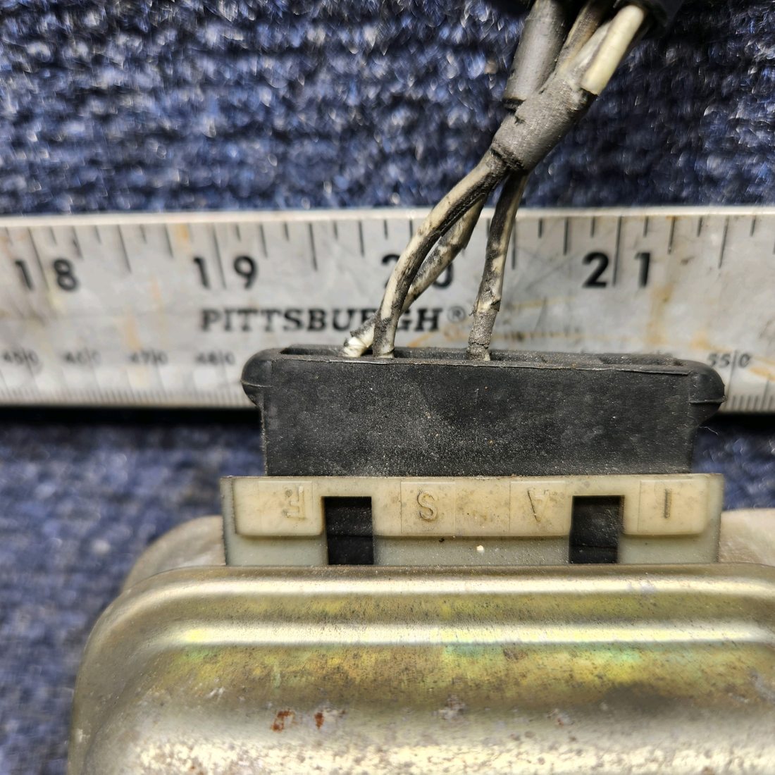 Used aircraft parts for sale, DGR6-1 CESSNA 172K VOLTAGE REGULATOR 14V