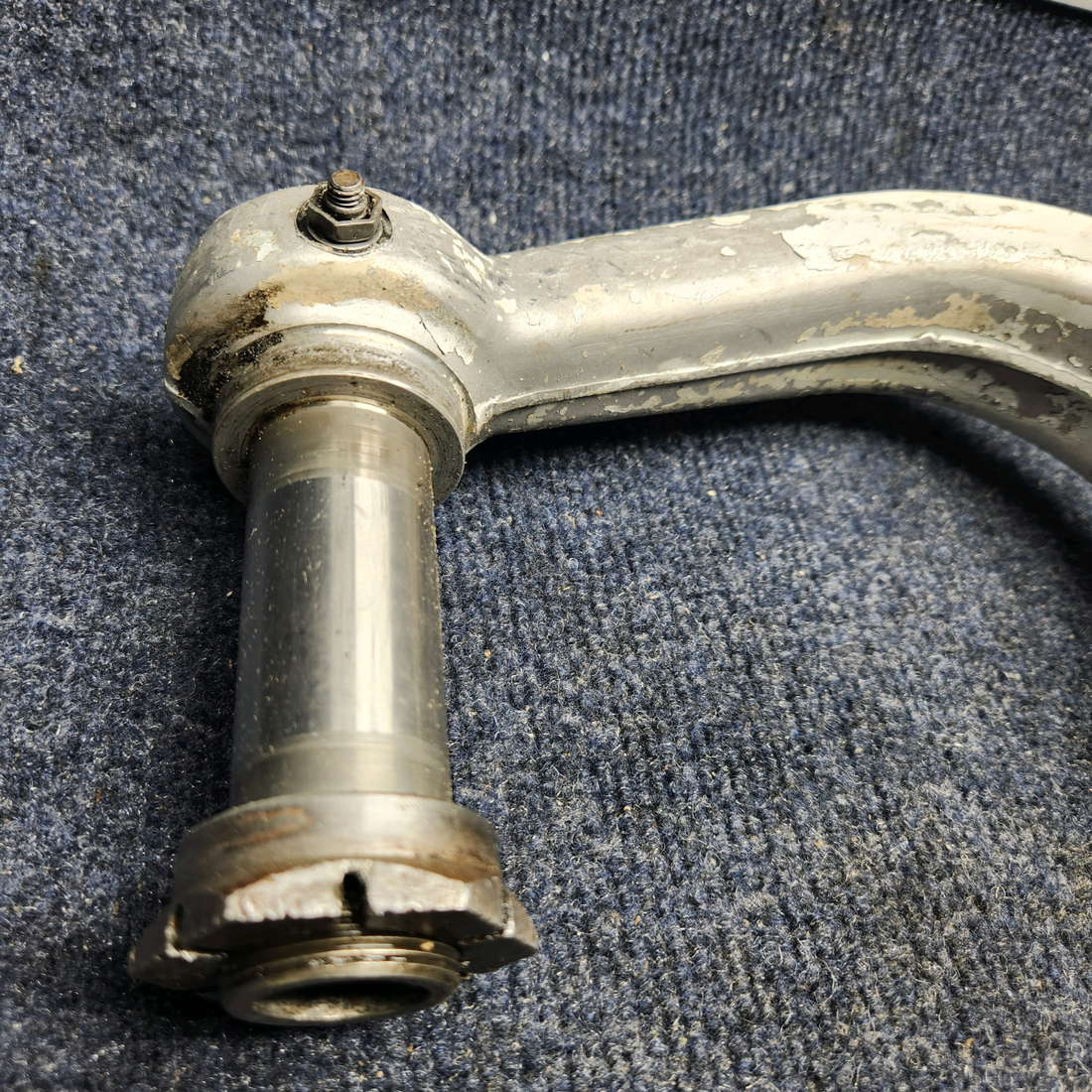 Used aircraft parts for sale, 67100-007 Piper PA32RT-300 NOSE GEAR ASSY LESS TRUNNION