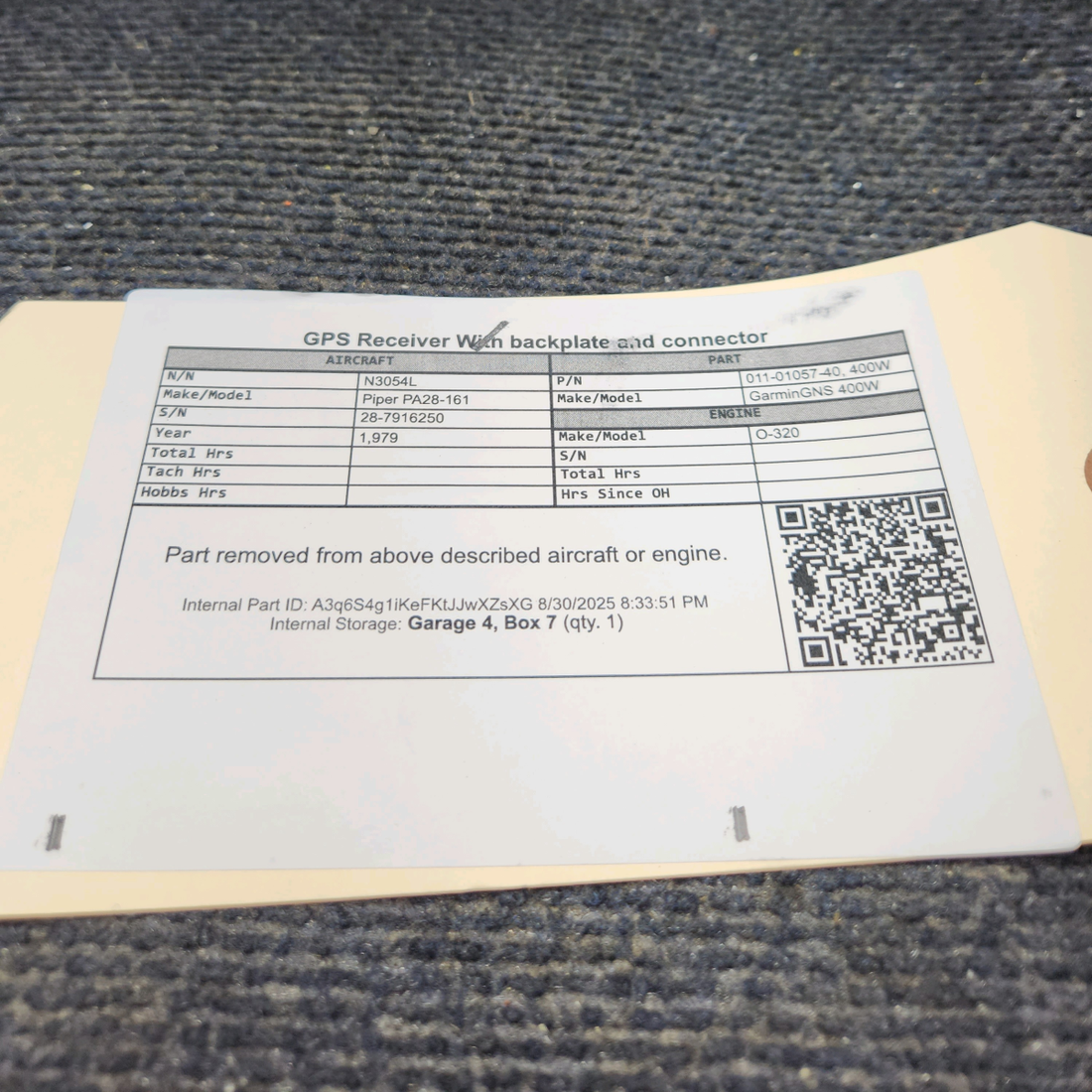 Used aircraft parts for sale, 011-01057-40 Garmin GNS 400W Piper PA28-161 GPS Receiver with Backplate and Connector (See Description)