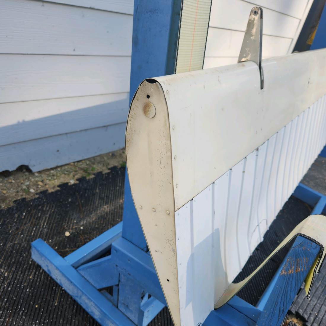 Used aircraft parts for sale, 0523901-38 CESSNA 172K FLAP ASSEMBLY RH "SEE PHOTOS FOR DETAILS"