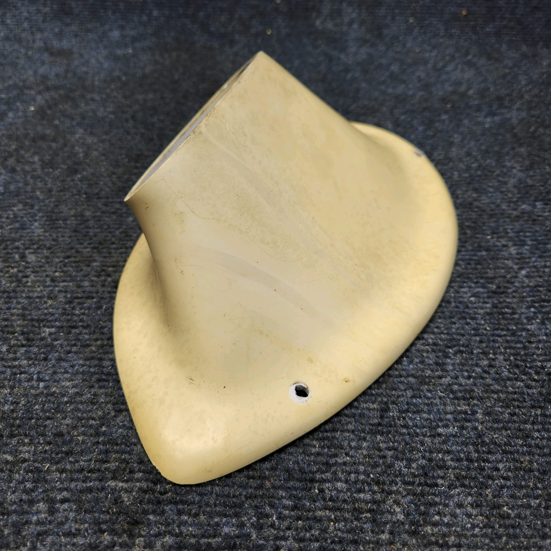Used aircraft parts for sale, 28-07-RFS Texas Aeroplastic CESSNA C172RG LOWER STRUT FAIRING RH