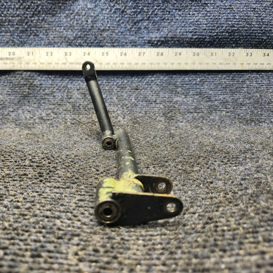 Used aircraft parts for sale, 730019-001 Mooney M20J Aileron Bellcrank Assembly