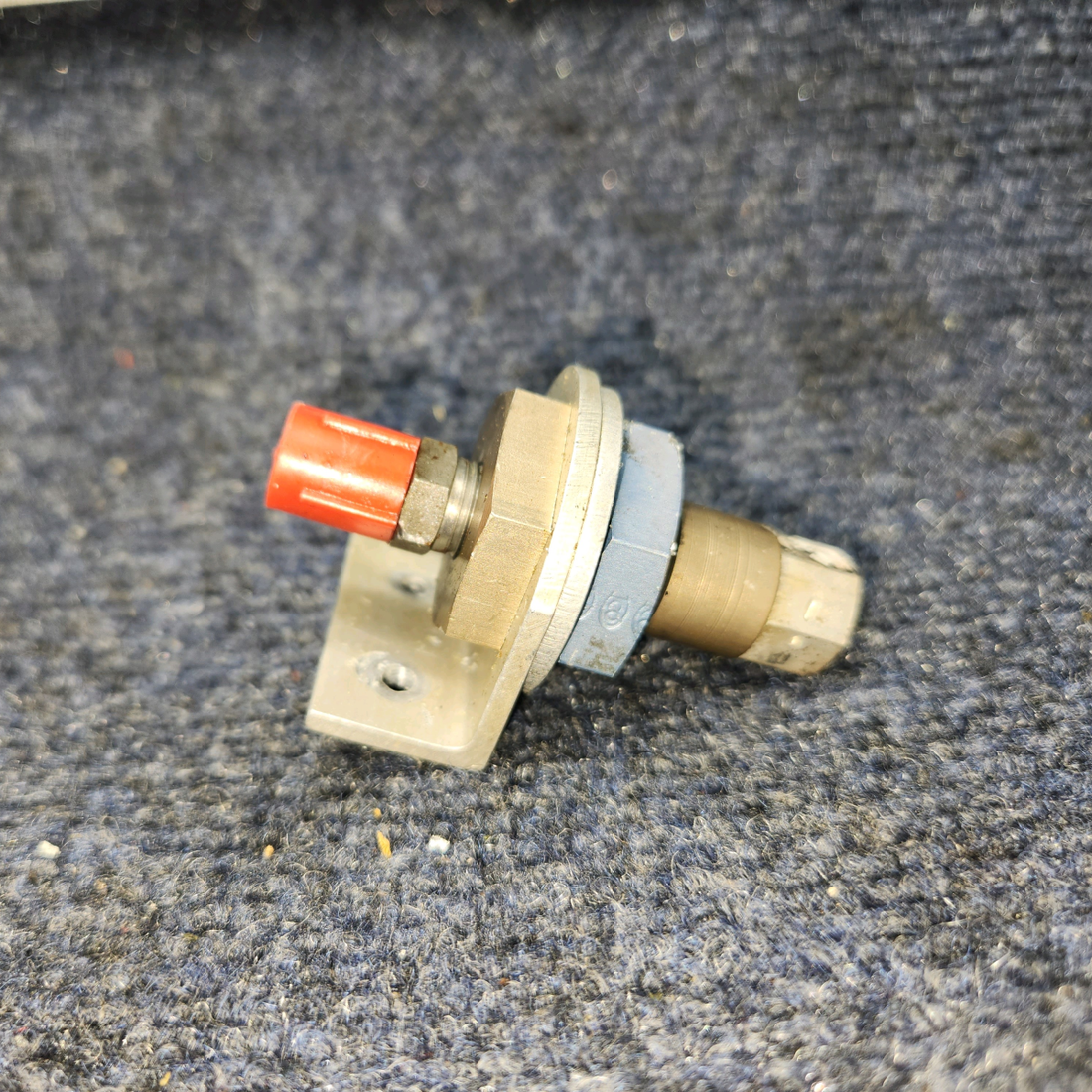 Used aircraft parts for sale, 0750624-13 Cessna 172RG Fuel Stainer Drain